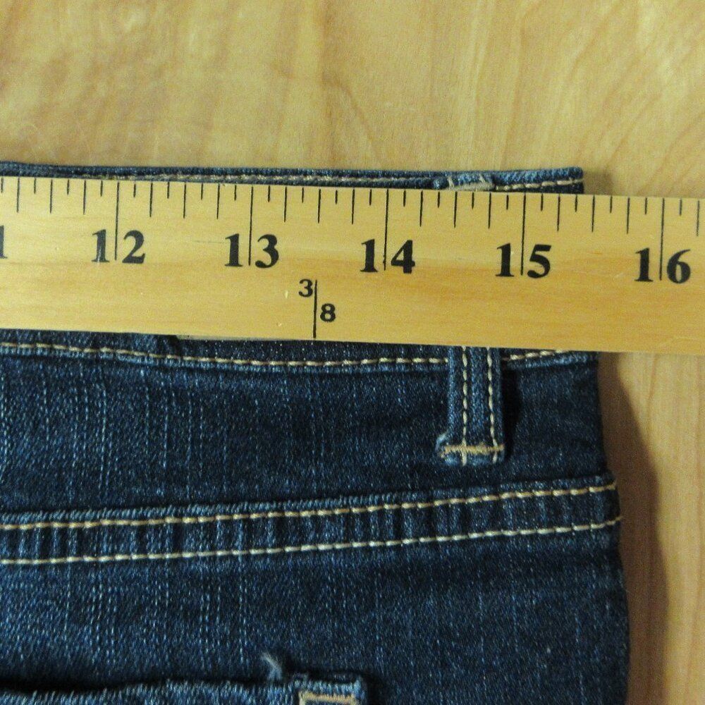AEROPOSTALE Midi Cuffed Distressed Jean Shorts Sz 4 Ripped Dark Blue Denim Jorts - Picture 12 of 13